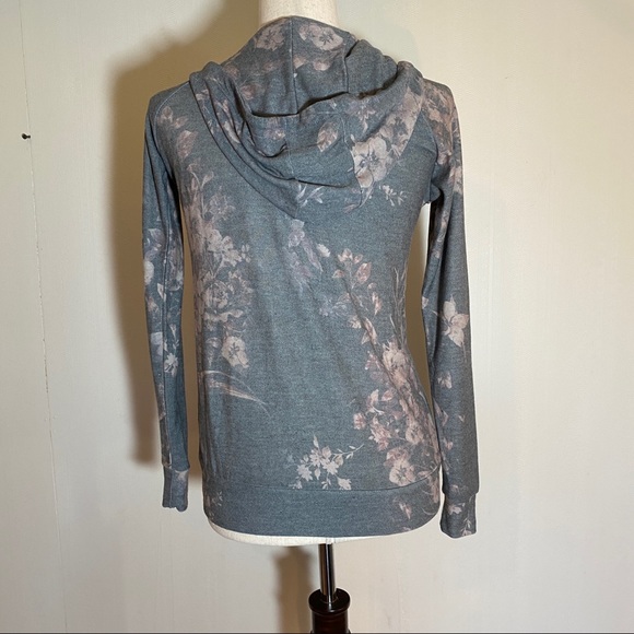 Chaser Evereve Cottagecore Floral Zip-Up Hoodie - Picture 3 of 13